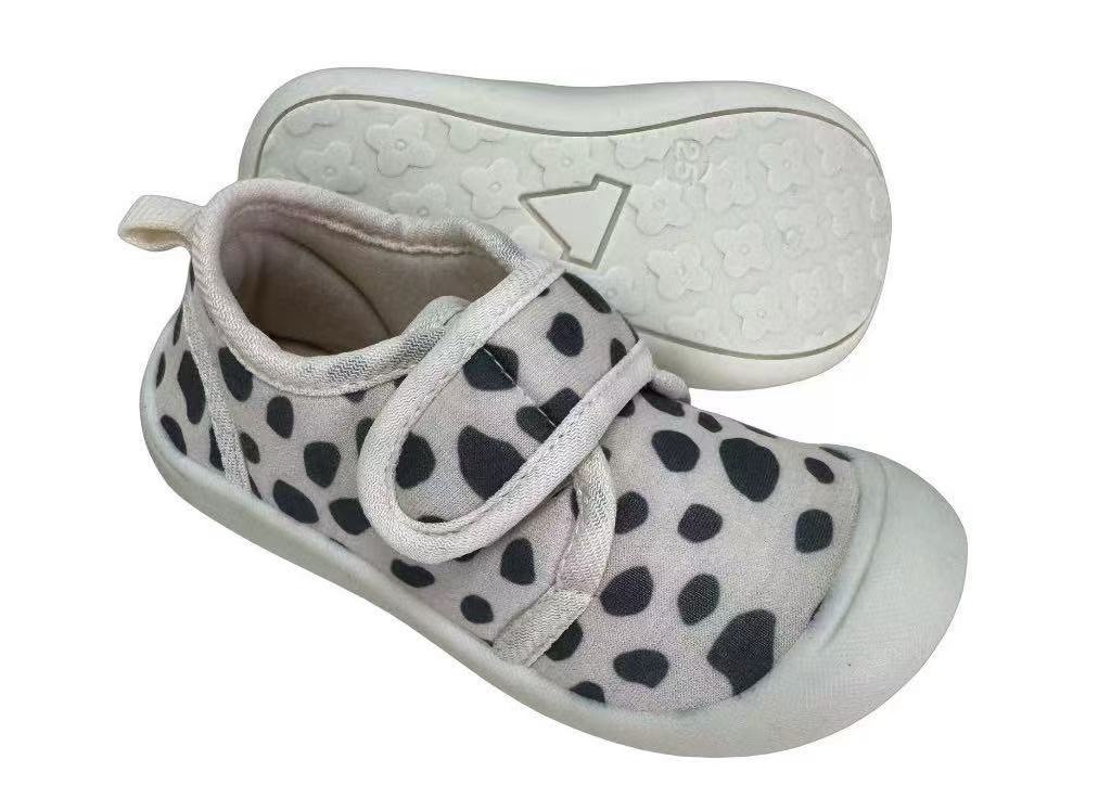 儿童注塑鞋 KIDS HOUSE SHOE